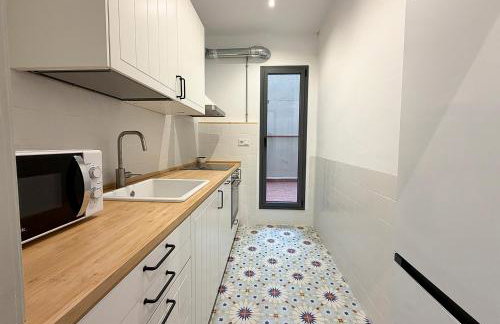 Apartamento reformado de 3 habitaciones en Sagrada Familia - Foto 20