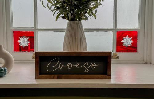 Converted Welsh Sunday School with Sea View & Garden on Anglesey - Dog Friendly - Photo 51