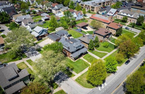 Cleveland 3 Bedroom, 10 Mins to Downtown - Foto 51