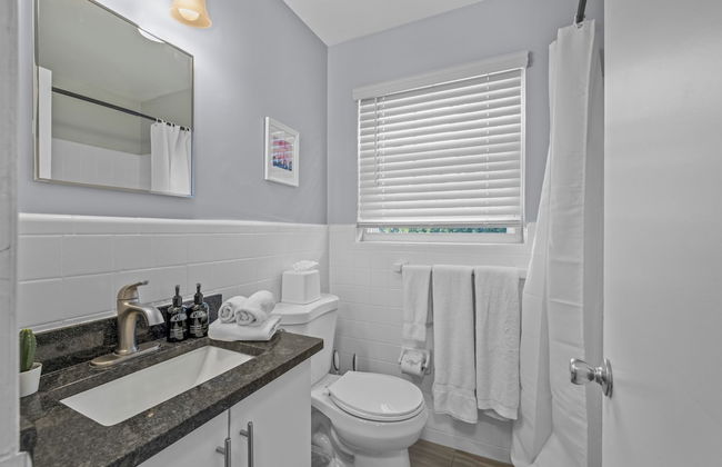 881 Furnished Apartments - Foto 36