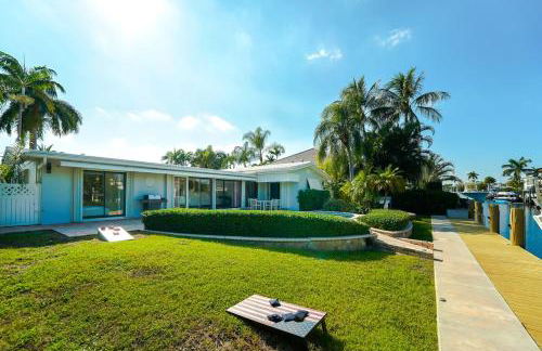 Waterfront Luxe 3BR, Pool, Hot Tub & Dock - Foto 53