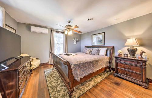 The Farm House with Deck and Historic Charm! - Foto 20