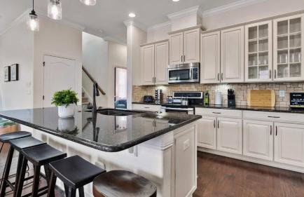 Poolside Tampa Stay- Game Room & Glam Room- Pool- Darts- Pool Table- Next to MacDill AFB - Foto 72