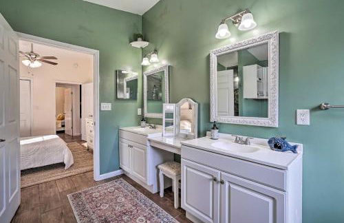 Gray Home with View of Boone Lake and Fire Pit! - Foto 18