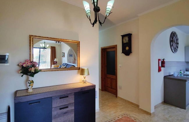 Peaceful Haven With Stunning Views Close to sea - Foto 30