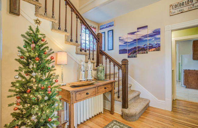 5bddowntown Victorian Charmhot Tub, Firepit - Photo 39