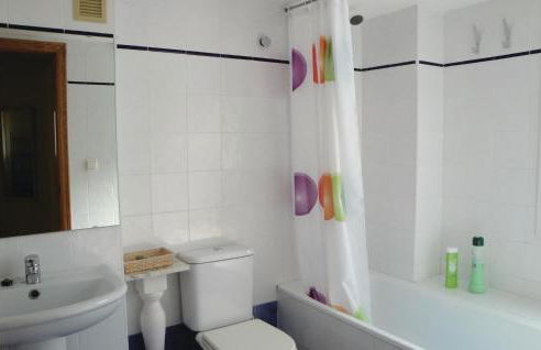 2 Bedroom Nice Apartment In Altea - Photo 14