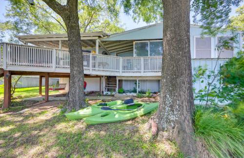 Dock, Deck and Kayaks Home on Cedar Creek Reservoir - Foto 31