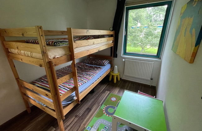 Bungalow am See mit Ruderboot in Klein Labenz - Photo 3