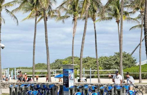 South Beach Suite in South of Fifth Neighborhood Across from Miami's Best Beach - Foto 34