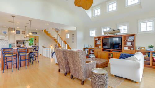 Spacious Avalon Beach House - 2 Blocks to Water! - Foto 5