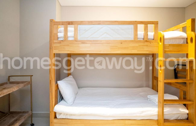 Homesgetaway-3BR Apt. in Downtown Views - Photo 3