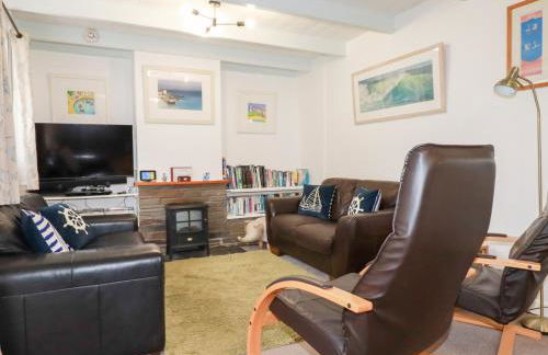 Daisy Cottage - Photo 1