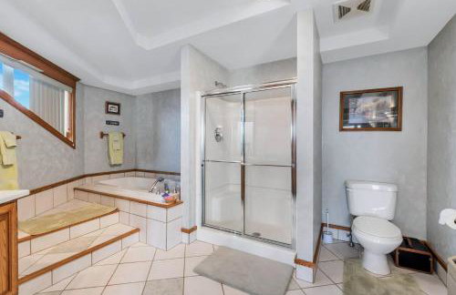 Clarks Summit Gem w/ Private Yard & Parking - Foto 5