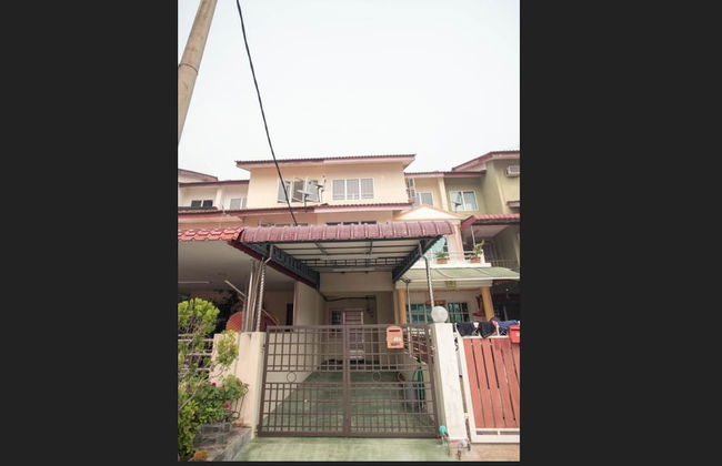 Holidayhome 45A Taman Desa Pangkor - Foto 1