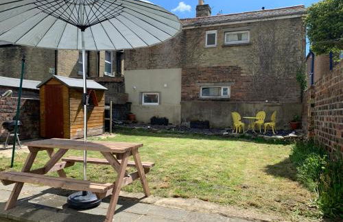 Ryde Beach Garden Apartment - Photo 4