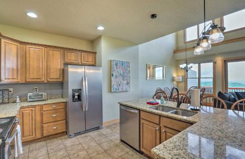 Getaway Chalet in Mars Hill with Hot Tub and Views! - Foto 10