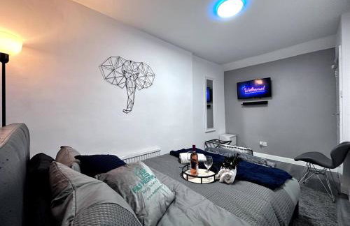 Gorgeous Graceful Getaway w Gazebo - Tylorstown - Foto 13