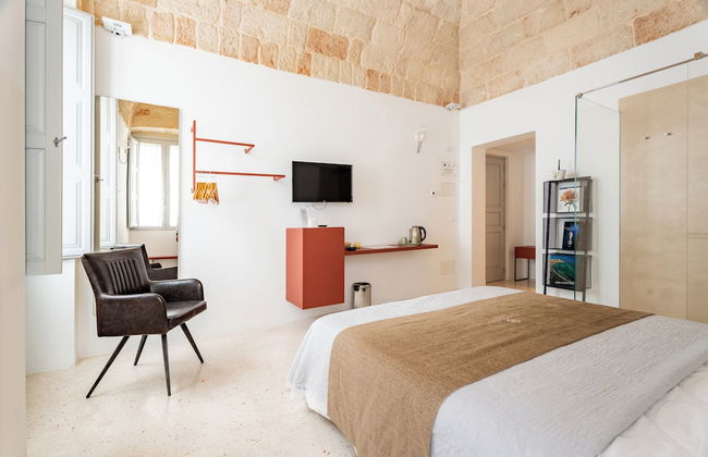 Donna Domenica Boutique Suites - Photo 32