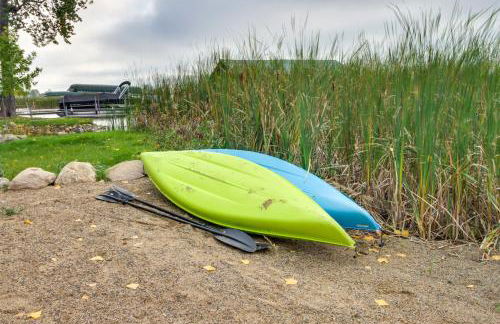 Away at Moose Bay Breezy Point Gem with Game Room - Foto 33