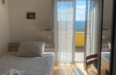 Villa Una Apartments - Photo 3