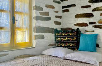 Ioulis Century Home - Photo 39