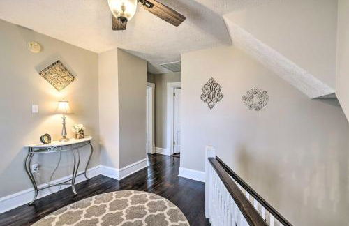 Renovated Farmhouse w Mountain Views and Fire Pit - Foto 33