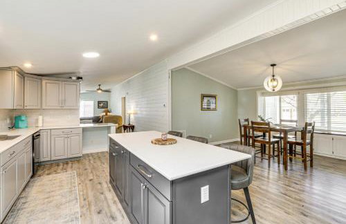 Lake Moultrie Access Moncks Corner Home with Dock - Foto 7