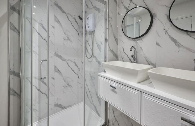 Host Stay Spring Cottage - Photo 12