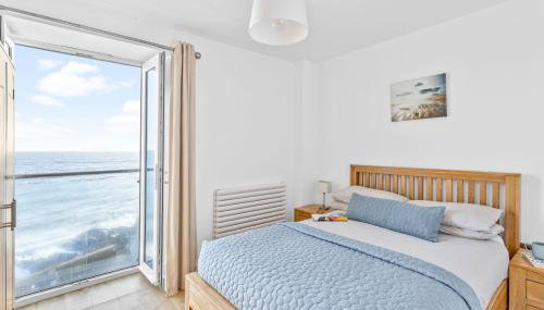 14 At The Beach, Torcross - Foto 4