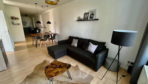 Purer Luxus mit 2 Schlafzimmern, Balkon und Privat-Parkplatz - Foto 3