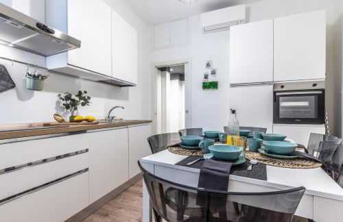 StayEasy Quadronno33 - 3 bedrooms, 2 baths - Duomo walking distance - Foto 24