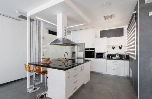 White Luxury Villa - Foto 22