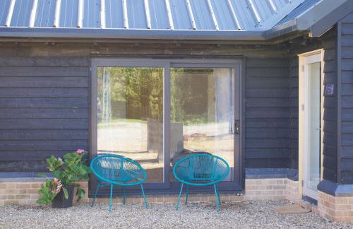 Bespoke 1 Bedroom Barn by Stansted Airport & Holiday Parking - Foto 33