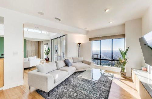 Luxurious Hillside Home wAC & Gorgeous SF Views! - Foto 19
