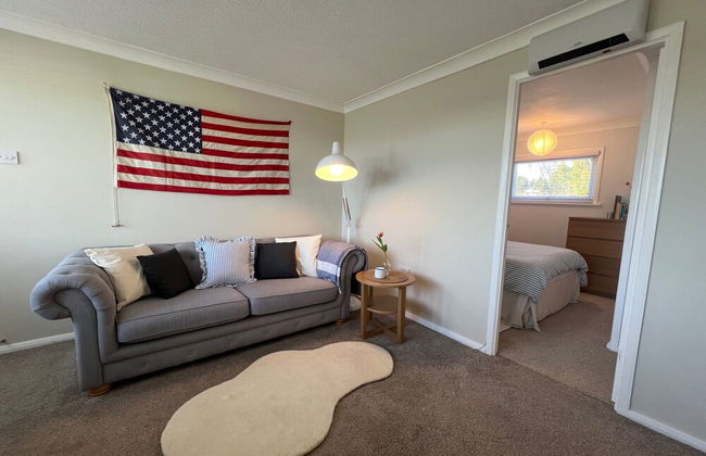 Beach Chalet - 2 Bedrooms - 4 Guests - Parking - Foto 15