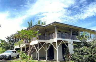 THE HONOMU HOUSE - Gorgeous, Spacious 4Bd2Ba Home near Waterfalls and Hilo, Sleeps 12! - Foto 5