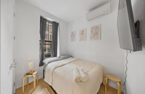 Private Room with Shared Bathroom at an Apartment by Times Square - Foto 1
