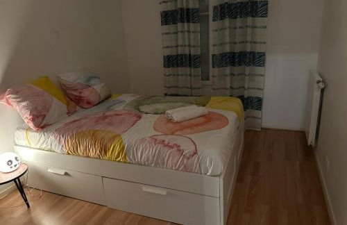 Chambre chez Flore, Versailles Thoiry, France, miniature - Foto 8