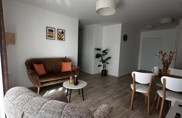 Les Belles Lettres - centre ville face à la Gare - 20 mn de Paris St Lazare - Foto 26