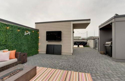 Luxury Townhome! Rooftop-Game Room! Near Broadway! - Foto 3