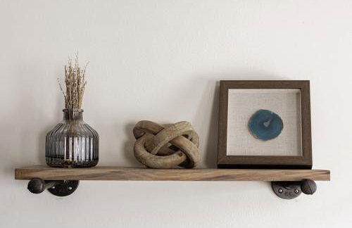 Capitol House - 3 Bed 1 Full and 1 Half Bath, Pet Friendly with Hot Tub walk to Lucas Oil Stadium - Foto 60