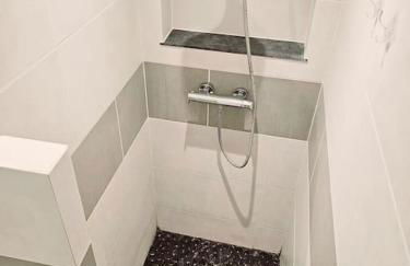 Joli F2 Gare Orléans avec parking privé et balcon Classe 3 étoiles - Foto 2