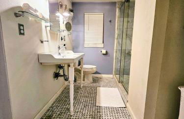 Woodhaven Cottage Downtown McKinney - Foto 42