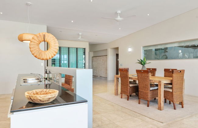 Water-front Paradise Pool - BBQ - Balcony Dining - Foto 6