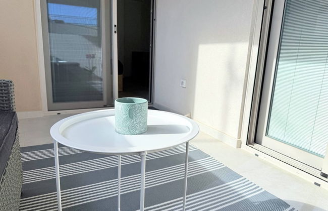 Azure Loft - 3min Walk to Beach, 10min to Old Town - Foto 33