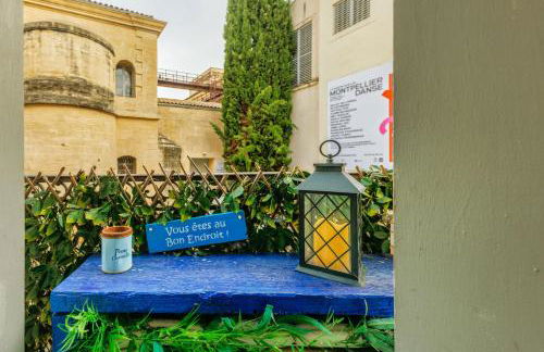 Youmi - Appartement Calme avec Jacuzzi et Clim à 5min de la Comédie, Tram à 200m - Foto 9