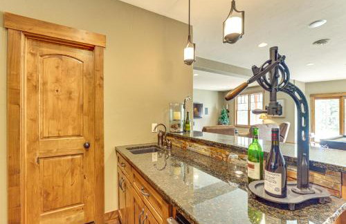 Furnished Decks & Game Room: Sturgis Rally Cabin - Foto 28