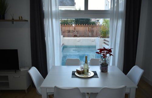 APART TURISTICOS MARINE REST LA MANGA MAR MENOR piscinas privadas - Foto 9