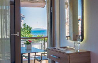 Marthina Luxury Living - Photo 36